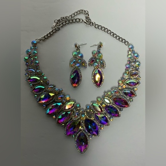 Statement Necklace & Earring Set - Picture 7 of 7